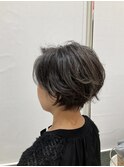 ショートボブ