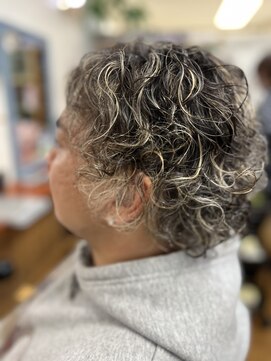 ビューティーブルーム(Beauty Bloom) サーフパーマ