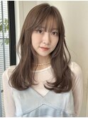 レイヤーカット/顔まわりカット/くすみベージュ/透明感カラー