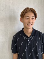 トリコ(ToricO)&nbsp;刈り上げショート×センターパート　ライトブラウン　ベージュ