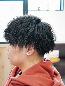 縦落ちツイストスパイラルパーマ