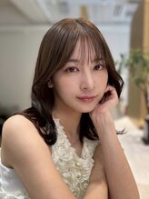 『シースルー×ニュアンスバング』でトレンドと「品の良さ」を両立。