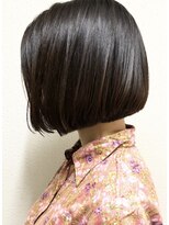 シリ(siri) 艶髪×切りっぱなしボブ