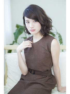 リア シェリム(Ria cherim) 【Ria 目黒】小顔ひし形ミディ