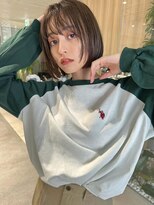 ミンクス ギンザ セントラル(MINX ginza central)&nbsp;顔まわりを少し切り込んだ前上がりボブ