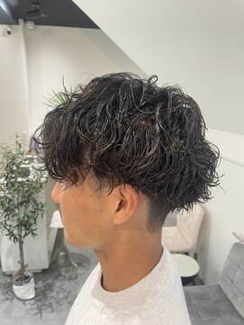 シードバイシャムロック(SEED by Shamrock) ツイスパ　メンズカット　横浜西口