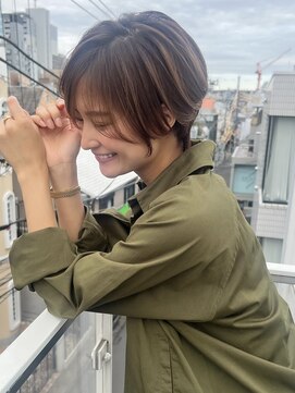 ロンドエニカ 大宮(Lond enika) 前髪パーマアッシュカラーレイヤーロンググレーベージュ[大宮]