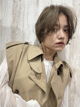 ブラウヘアアンドケア(care) センターパート×ショートボブ