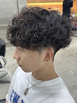 フィフス 天神大名(fifth) 天神大名波巻きプードルパーマメンズカットマッシュウルフ30代