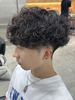 フィフス 天神大名(fifth) 天神大名波巻きプードルパーマメンズカットマッシュウルフ30代