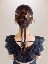 ヌー 栄(nuu)&nbsp;【Orie】アップスタイル 金箔ヘア タイトアレンジ 