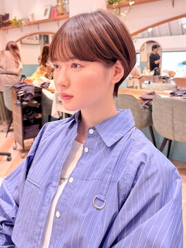 ロンド レグリーズ 立川(Lond leglise) ハンサムショート/丸みショートボブ/20代30代40代50代/顔周り