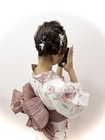ルート(Ru-t)&nbsp;着付け＋ヘアセット(サイドお団子)
