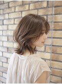 大人くびれミディアム/ミセス/40代50代60代/ウルフカット