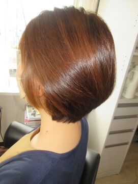 コア フィール ア デイ(COIFFURE A DAY) 【サラサラミニボブ】