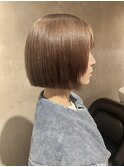 ベージュ