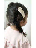 アメイジングヘアー 中沢店(AMAZING HAIR)&nbsp;裏編み込み/ヘアアレンジ/キッズアレンジ/三つ編み/女の子