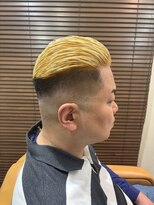 バーバーショップテト(barber shop tete) 金髪オールバック×スキンフェード