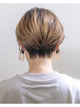 ルプラ ブリリアント(le-pla brilliant) ハンサムショート/ボブ/センターパート/ベージュ/豊橋/豊川/田原