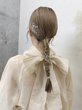 エフバイラブランシュ 大宮東口店(ef by La Blanche) 箔付きタイトヘアアレンジ/大宮東口タイトヘアアレンジ