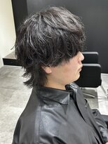 ヒュイル バイ ニアウ(Hwyl by Niau)&nbsp;メンズウルフパーマシャドウパーマスパイラルパーマツーブロ