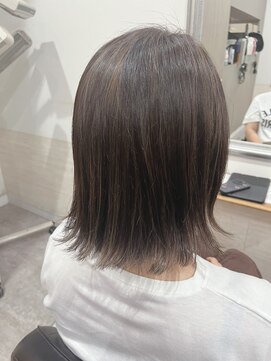 ヘアアンドメイク 心座(hair&make) 透明感グレー　東大阪福田昌子