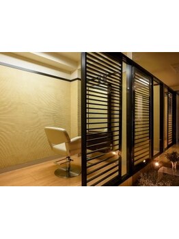 【平安通/完全個室】 大人女性のキレイをトータルでサポート◎大人ショート/イルミナ/ヘッドスパ