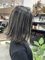 アミリー ひたち野うしく店(Amily)&nbsp;ハイライトバレイヤージュダブルカラーケアブリーチ20代30代