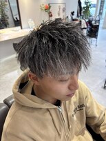 フラム ヘアデザイナーズ(FuLAM Hair designers*)&nbsp;ツイストパーマ×ホワイトメッシュ
