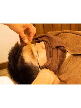 【中区】360°手入れの行き届いた身だしなみで印象UP。肌が潤うスチームシェービングで極上の剃り上がり◎