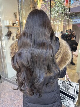 リタ(rita.) 小辻結花 透明感◎水素カラー×オリーブベージュ