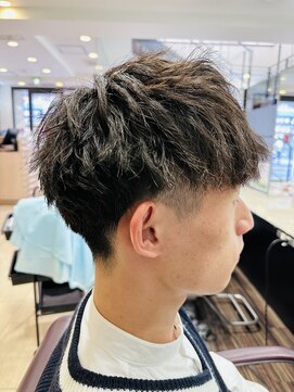 アロ 調布店(ARO) ニュアンスパーマ・ツイストスパイラルパーマ・スパイキー