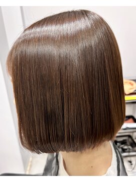 フィゼル 南堀江店(fizelle) ぱつっとボブ