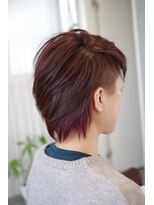 イズミー(is me.)&nbsp;ツーブロックアシメ×マゼンタ