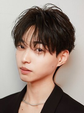 オーシャントーキョー サニー 原宿(OCEAN TOKYO Sunny) 韓国フェザーパーマニュアンスパーマセンターパートショート