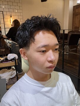 マノン バイ エイチ(MANON by H) スパイキーショート