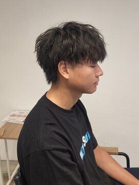 ニアウ 伊勢崎連取店(Niau) マッシュウルフ縦落ちツイストスパイラルパーマ