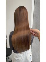 エラ(Ella)&nbsp;髪質改善ストレートで艶めく柔らかロング