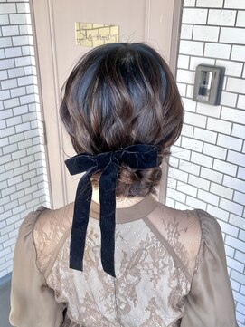 フェリーチェ(Felice) シニヨン アップスタイル ベロアリボン 参列ヘア お出かけヘア