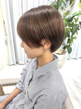 アップル(APPLE) 丸みハンサムショート☆ベージュカラー