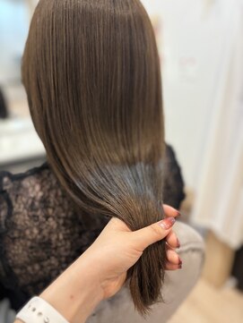 ビューティーサロン グレース(BeautySalon GRACE) Wカラーで透けオリーブベージュ