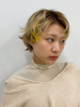 ヴィサージュクオン(VISAGE Quon) マッシュショート×イエローインナー