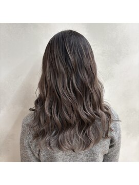 エル 浅草(Ele.) バレイヤージュ