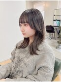顔まわり/くびれレイヤーカット