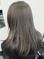 シベル(sibell)&nbsp;ミディアムレイヤーカット顔周りレイヤーウルフハッシュカット