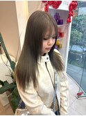 オリーブベージュ
