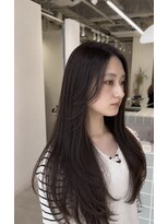 ネウィ 広島(newi) ロングレイヤー×ダークブラウン