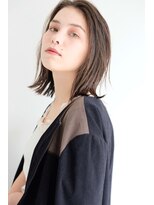 ラレイ(Lalei)&nbsp;【ささきまさき】フォギーベージュ+耳かけ前下がりボブ