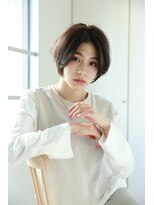 エクリ 麻布十番(equri)&nbsp;40代にオススメ"前髪なしショート"でつくる大人キレイ