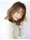 大人可愛いキュッとくびれヘア×柔らかベージュ【アフロート】
